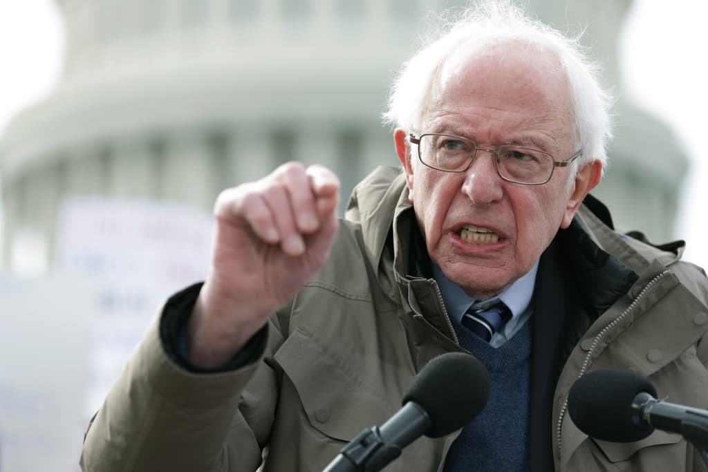 What will Bernie Sanders say during his Minneapolis Rally? card icon